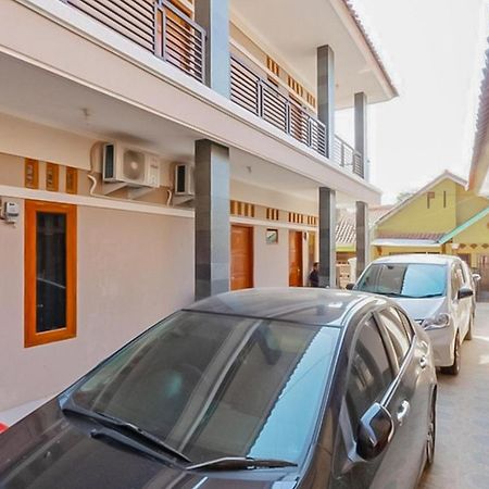 Wisma Andali Syariah Near Rsud Cideres Majalengka Exterior foto
